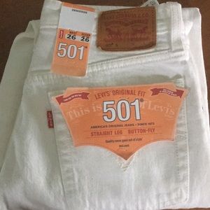 White Levis 501